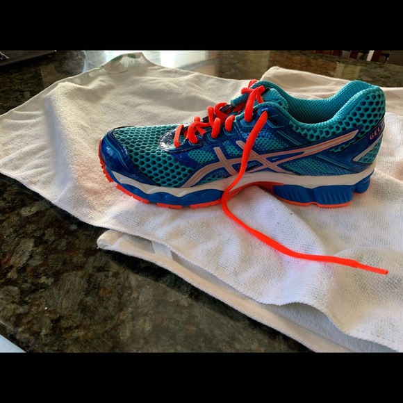 ASICS Gel Cumulus size 7 - Picture 7 of 8